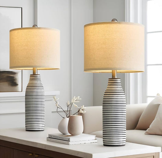 Lámparas blanco y negro